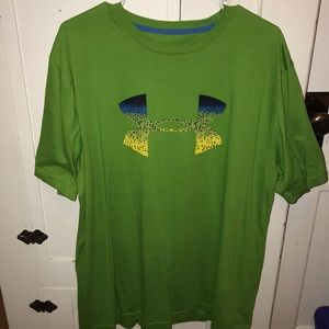 Under Armour T-shirt